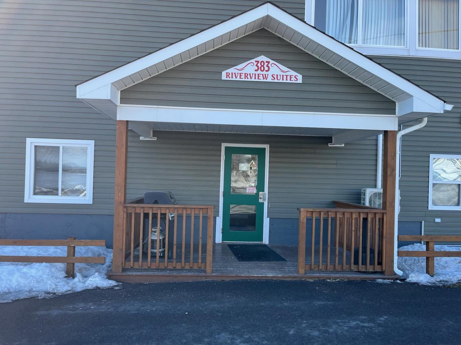 Riverview Suites 克拉伦维尔 外观 照片
